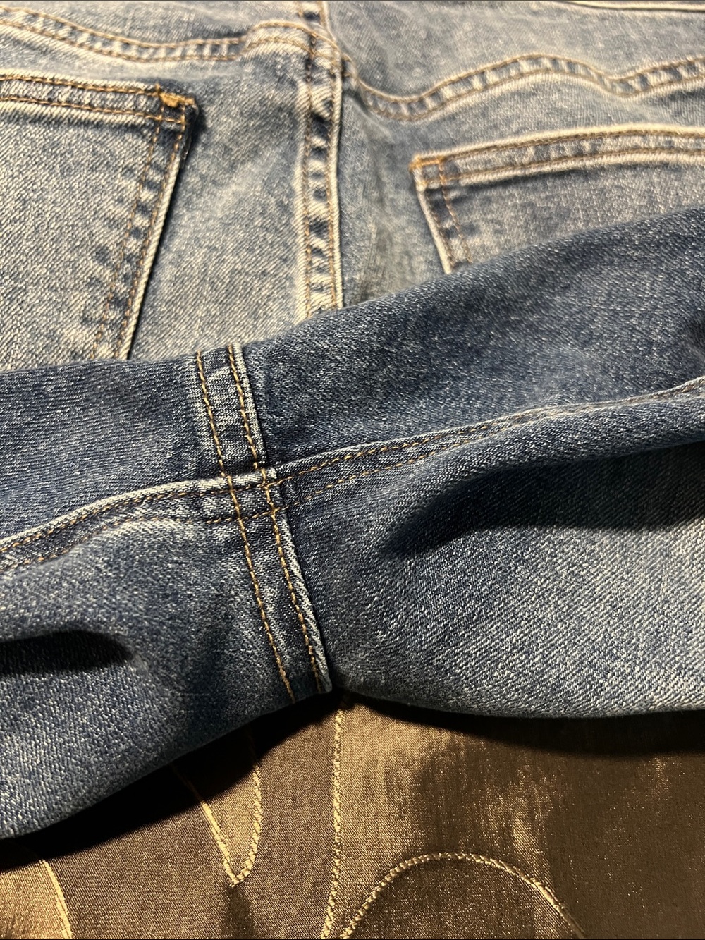 Kut from the Kloth Slouchy Boyfriend Med Blue Distressed Straight-Leg Jeans 12 - Picture 11 of 13